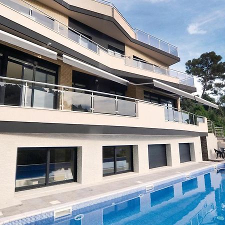 Nice Home In Santa Susanna With House Sea View Buitenkant foto