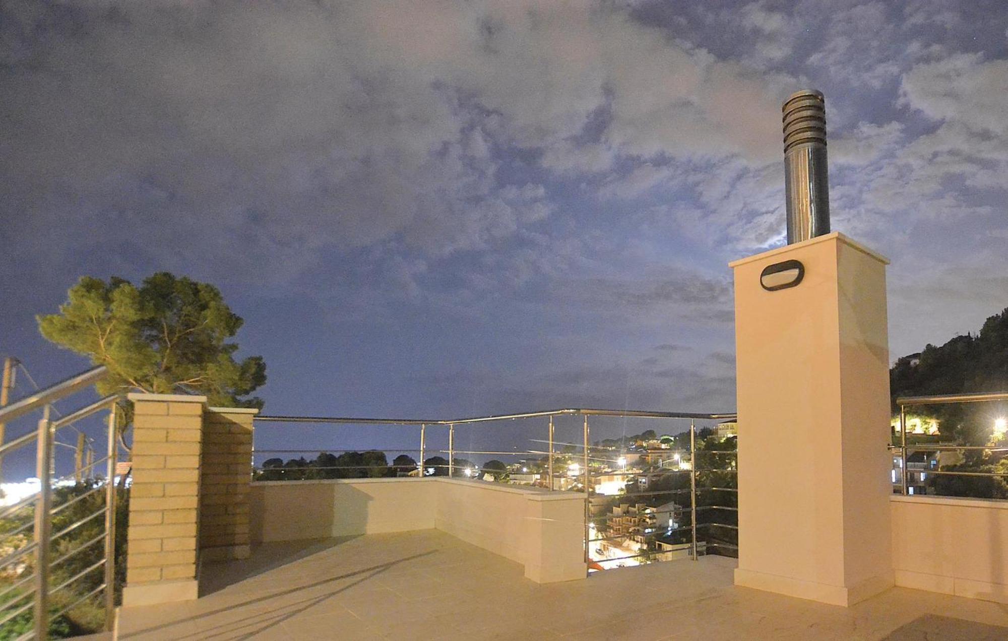 Nice Home In Santa Susanna With House Sea View Buitenkant foto
