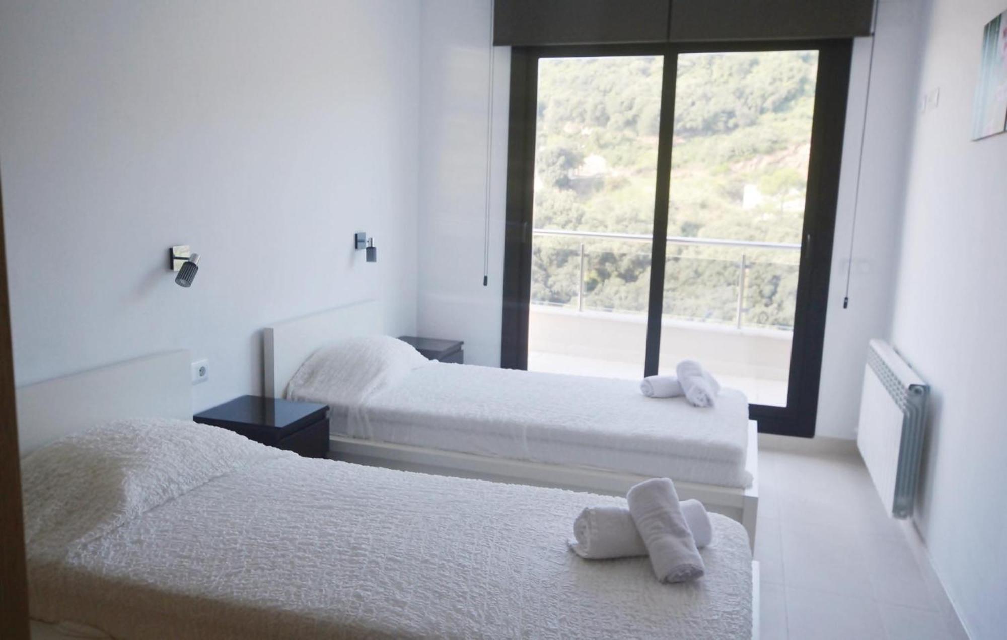 Nice Home In Santa Susanna With House Sea View Buitenkant foto